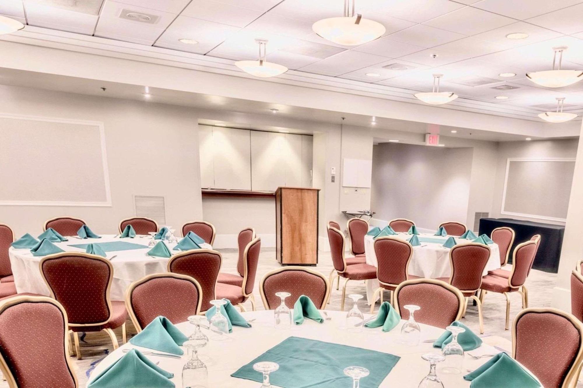 Radisson Hotel Providence Airport Warwick Extérieur photo